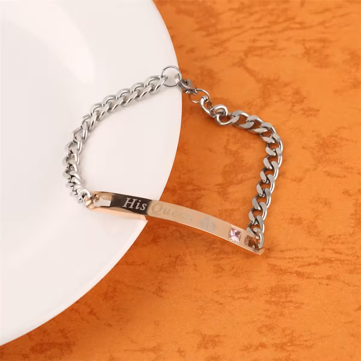 Bransoletka z napisem His Queen, kobiecy design, idealny prezent