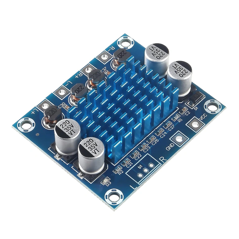 Részlet hűtőbordákról XH-A232 autós erősítőhöz