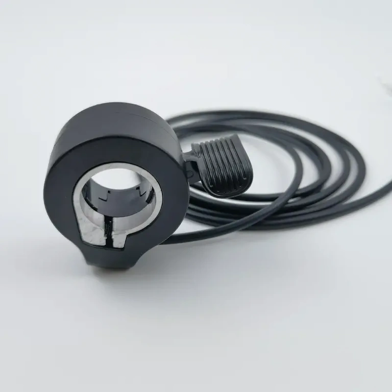 Manetka z ergonomicznym designem do precyzyjnej kontroli hulajnogi elektrycznej