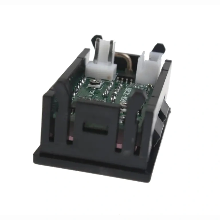 Áram- és feszültségfigyelő készülék DC volt-amper mérő áramkörök monitorozásához