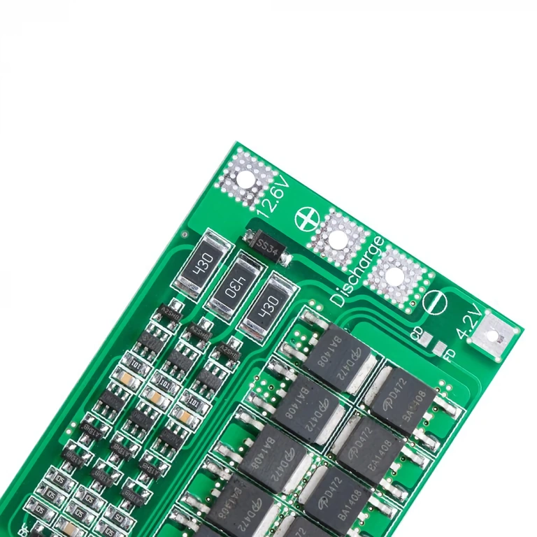 Elektronikus modul Li-Ion 18650 akkumulátorok vezérlésére és védelmére