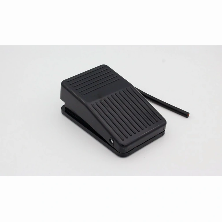 Elektromos kapcsoló 1 NO+NC érintkezővel készülékekhez