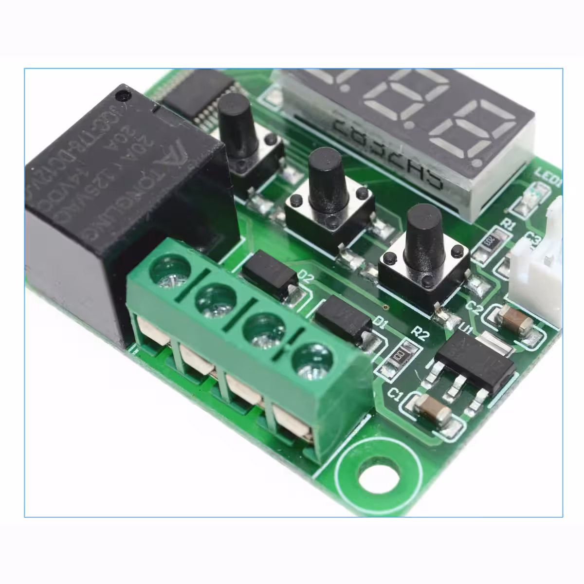 Elektronikus vezérlő relével fűtés vagy hűtés alkalmazásokhoz