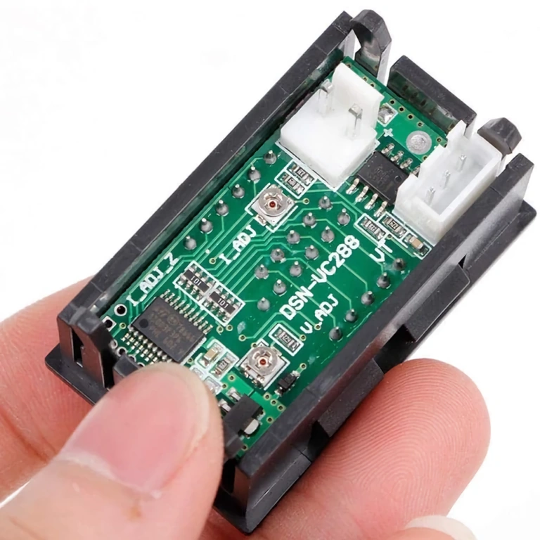 Wolt-amperomierz panelowy Wyświetlacz panelowy do napięcia i prądu stałego