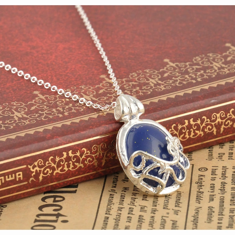 Elegancki naszyjnik inspirowany serialem The Vampire Diaries z kamieniem półszlachetnym