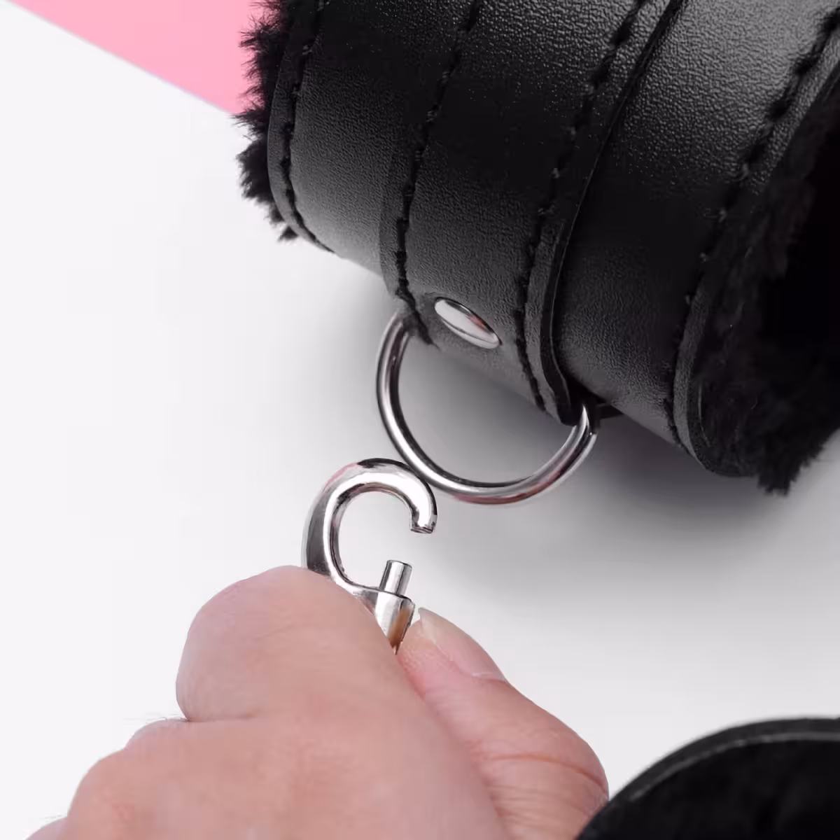 Część zestawu erotycznego do gier dominacji i uległości