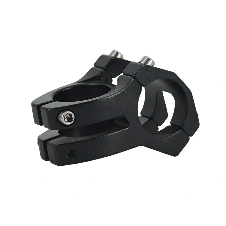 Krótki sportowy mostek kierownicy MTB 31.8 mm czarny Sportowy krótki wspornik do roweru MTB 31.8 mm, czarny, lekkie i wytrzymałe aluminium