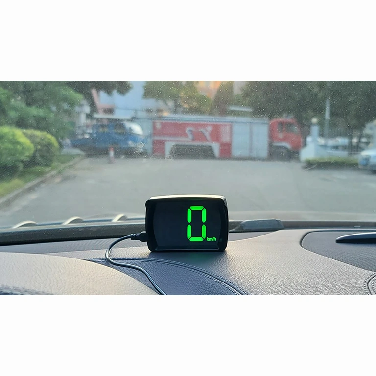 Head-up display do prędkościomierza, czytelny w każdych warunkach