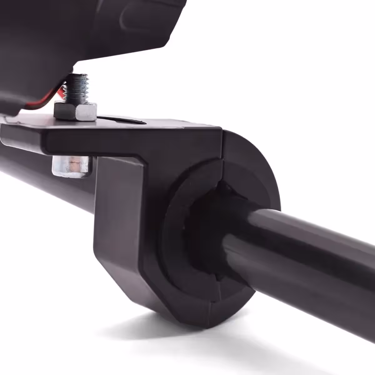 Obrotowy uchwyt LED bar dla precyzyjnego kierowania światłem